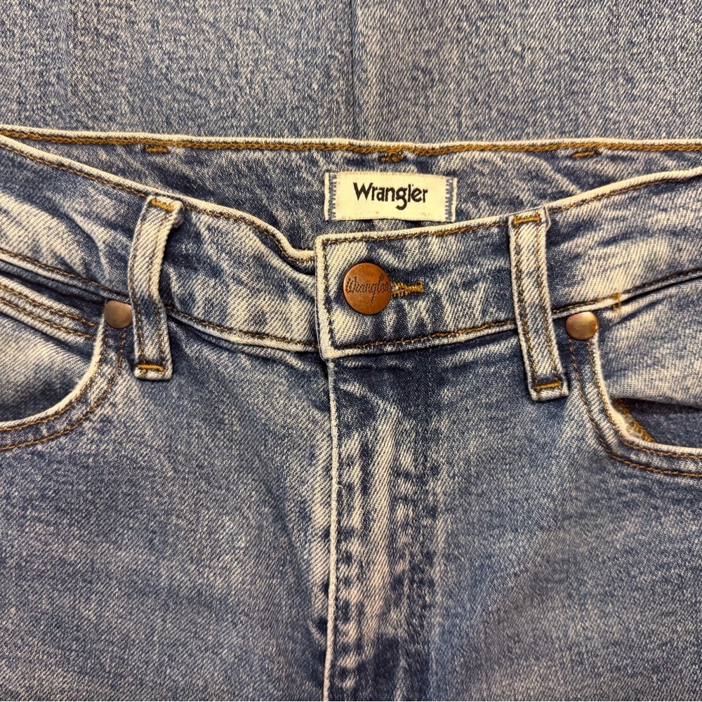 Wrangler Westward high rise bootcut crop - Picture 3 of 6